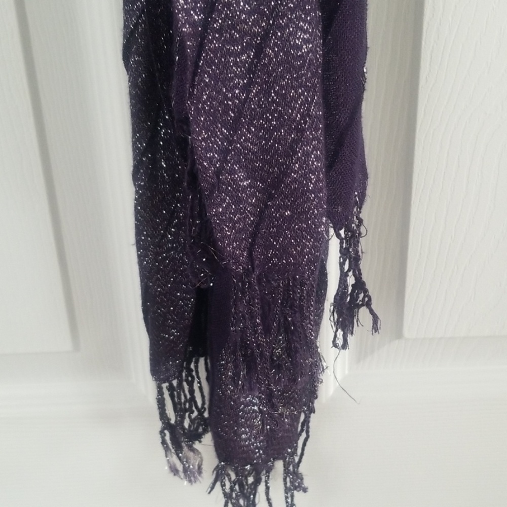 Vanity scarf - Picture 2 of 2